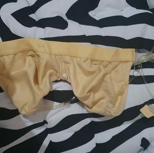 Backless lingerie